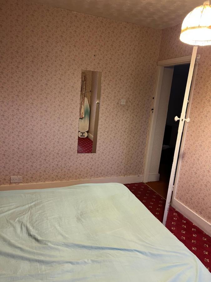 Apartamento Whitby Road House Canvey Island Exterior foto